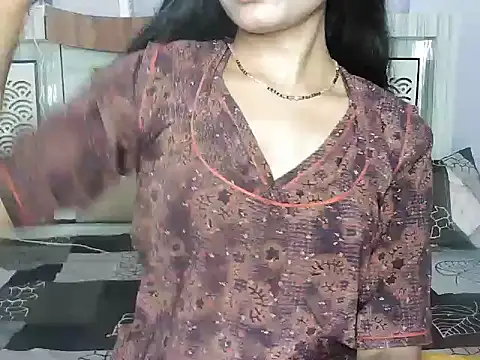 ROSE GOLDE online show from May 11, 6:04 am