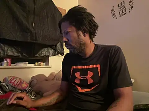 viceutk1 online show from February 22, 5:21 am