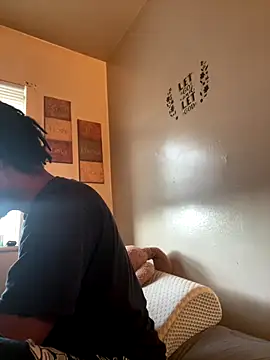 viceutk1 online show from October 18, 11:56 am