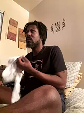 viceutk1 online show from December 14, 11:49 am