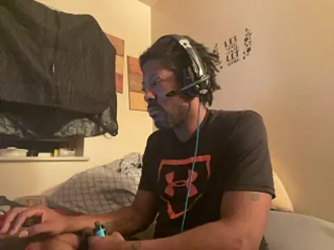 viceutk1 online show from February 21, 10:39 am