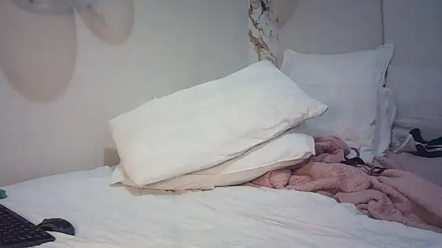 CouplesX96xx online show from June 7, 4:07 am
