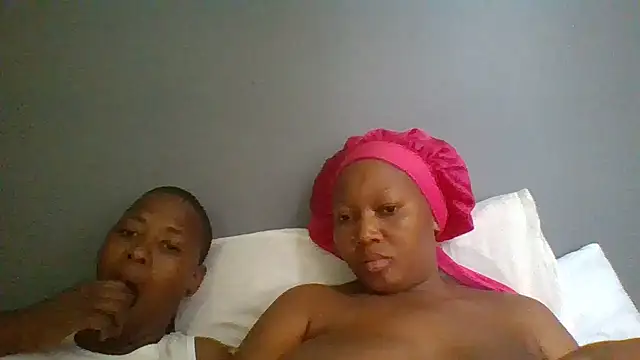 CouplesX96xx online show from March 22, 12:50 pm