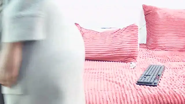 CouplesX96xx online show from May 9, 8:28 am