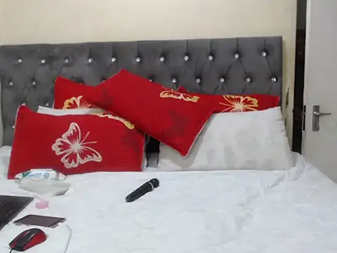 CouplesX96xx online show from November 11, 10:26 pm