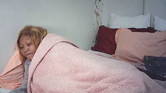 CouplesX96xx online show from June 22, 1:55 am
