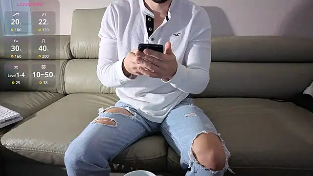 boiteasex online show from March 11, 7:35 am