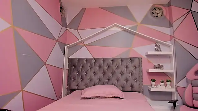 BabyAngel18  online show from November 5, 3:20 am