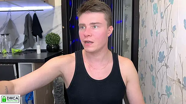 Snapshot of holy_eggs_02 chatting on December 1, 1:34 pm holy eggs 02 online show from December 1, 1:34 pm