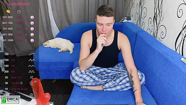 Snapshot of holy_eggs_02 chatting on October 22, 6:02 am holy eggs 02 online show from October 22, 6:02 am