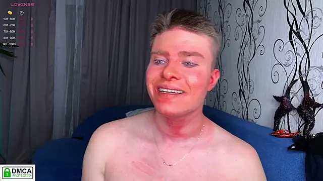 Snapshot of holy_eggs_02 chatting on October 31, 10:16 pm holy eggs 02 online show from October 31, 10:16 pm