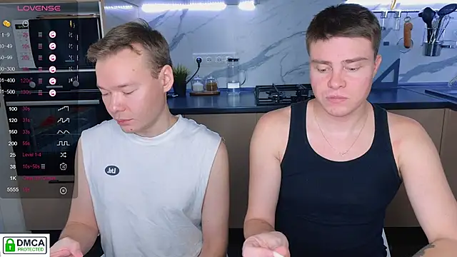 Snapshot of holy_eggs_02 chatting on November 6, 10:52 am holy eggs 02 online show from November 6, 10:52 am