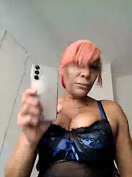 iamlalamilano online show from March 7, 1:27 pm