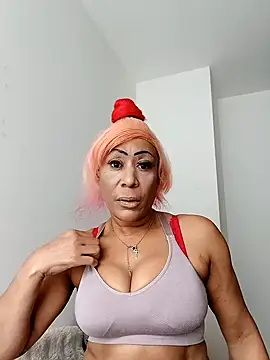 iamlalamilano online show from April 3, 10:43 am