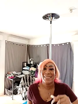 iamlalamilano online show from March 21, 1:15 pm