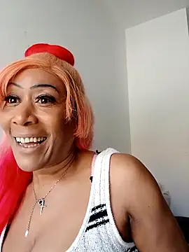 iamlalamilano online show from March 26, 1:53 pm