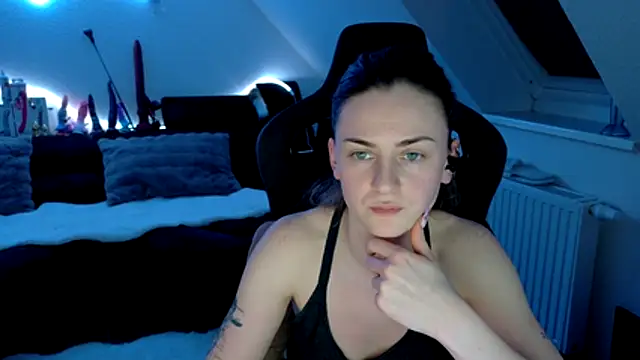 Melly4You online show from March 22, 11:39 pm