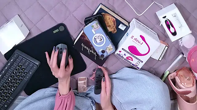 4example Chloe online show from October 2, 10:51 am