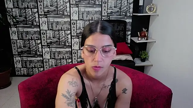DanielaMonroe online show from May 25, 8:51 pm