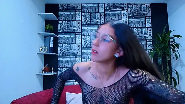 DanielaMonroe online show from April 7, 8:43 pm