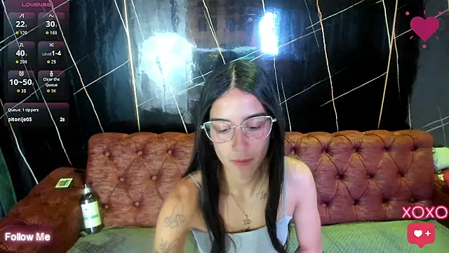 Snapshot of DanielaMonroe chatting on February 11, 8:41 pm DanielaMonroe online show from February 11, 8:41 pm