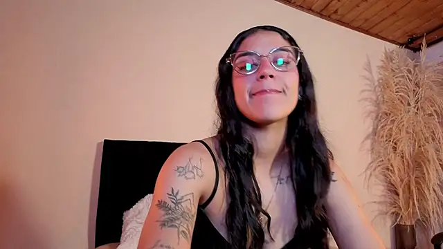 DanielaMonroe online show from May 9, 10:46 pm