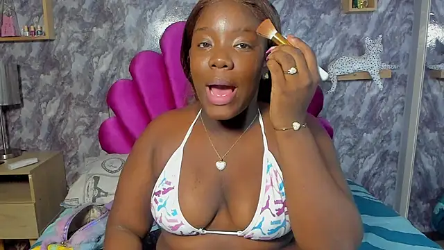 TANISHA HILL online show from September 16, 7:37 pm