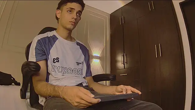 nathan shimmer online show from December 22, 9:04 pm