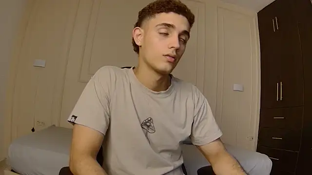 nathan shimmer online show from February 4, 9:21 pm