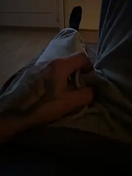 Dodxx77 online show from October 10, 9:37 pm