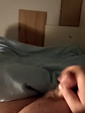 Snapshot of Tupfen chatting on February 21, 11:18 pm Tupfen online show from February 21, 11:18 pm