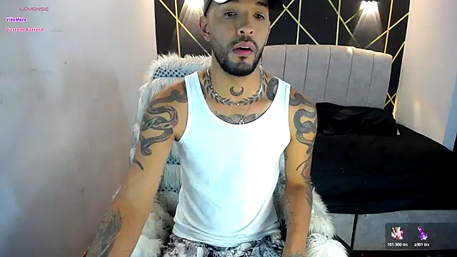 LickMyInk online show from October 18, 3:30 am