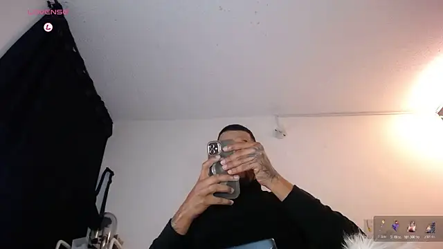 LickMyInk online show from December 14, 4:29 am