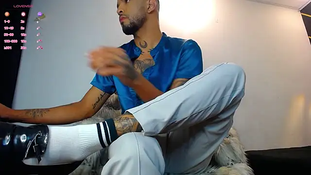 LickMyInk online show from October 17, 3:43 am