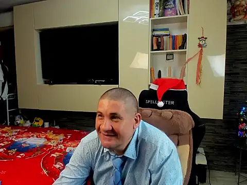 SpartacusDaddy48 online show from January 5, 5:38 pm