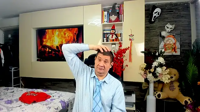 SpartacusDaddy48 online show from March 23, 2:00 am