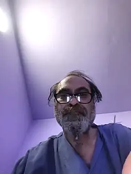 Snapshot of Sp71 chatting on October 10, 8:42 pm Sp71 online show from October 10, 8:42 pm