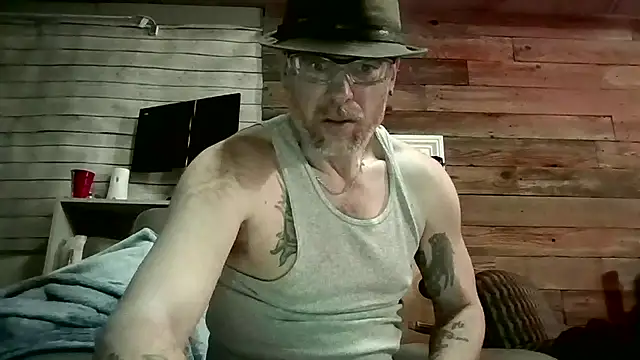 Snapshot of Billysch@xh chatting on February 25, 11:26 pm Billyschxh online show from February 25, 11:26 pm