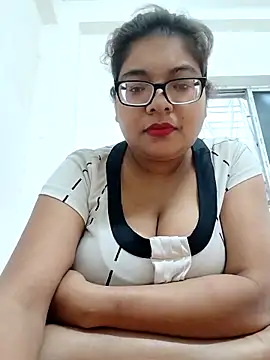 Snapshot of Elie_couple143 chatting on November 4, 12:25 am Elie couple143 online show from November 4, 12:25 am