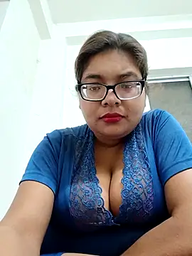 Snapshot of Elie_couple143 chatting on November 25, 6:52 pm Elie couple143 online show from November 25, 6:52 pm