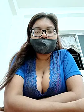 Snapshot of Elie_couple143 chatting on November 8, 6:55 pm Elie couple143 online show from November 8, 6:55 pm