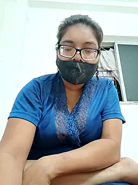Snapshot of Elie_couple143 chatting on October 16, 6:49 pm Elie couple143 online show from October 16, 6:49 pm