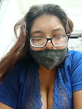 Snapshot of Elie_couple143 chatting on November 7, 7:18 pm Elie couple143 online show from November 7, 7:18 pm