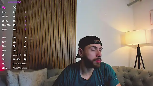 Maximo Wolff online show from March 31, 7:38 pm