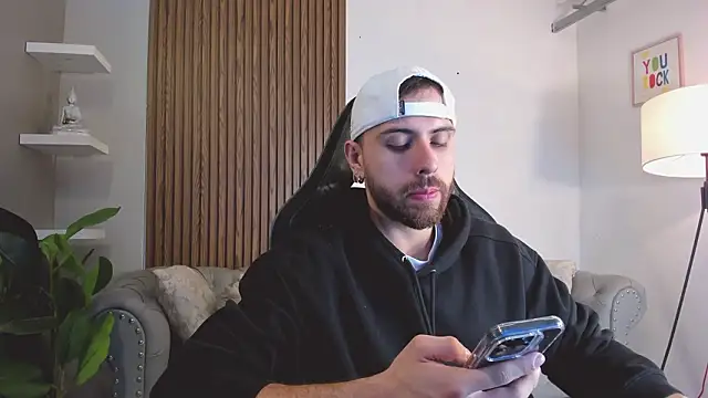 Maximo Wolff online show from March 21, 4:03 am