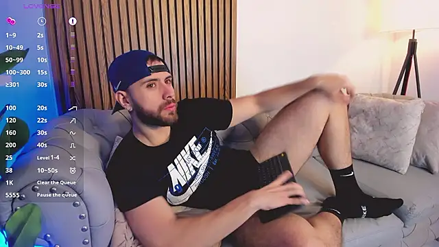 Maximo Wolff online show from March 13, 8:03 pm