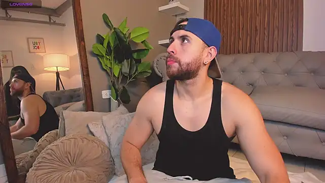 Maximo Wolff online show from March 25, 8:08 pm