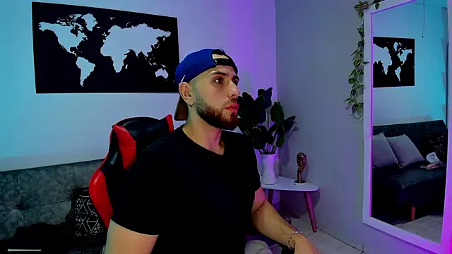 Maximo Wolff online show from November 26, 7:47 pm