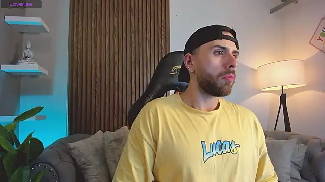 Maximo Wolff online show from March 19, 3:06 am