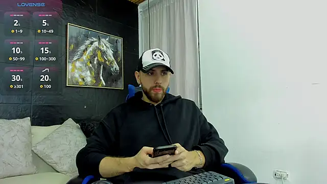 Maximo Wolff online show from November 1, 8:25 pm